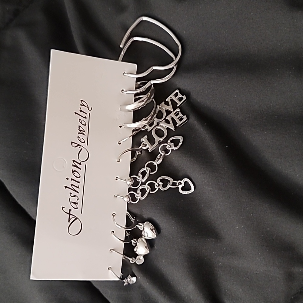 Silver toned earrings (6 pair)